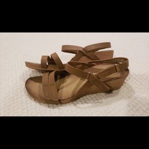 Brand new Clark’s sandal